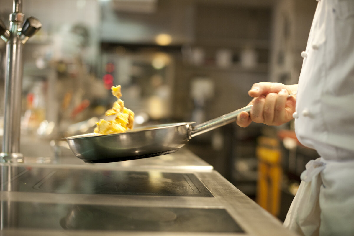 Küchenteam bei der Arbeit | Hotel Restaurant Hoferwirt Neustift im Stubaital