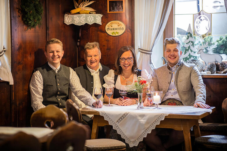 Gastgeberfamilie | Hotel Restaurant Hoferwirt Neustift im Stubaital